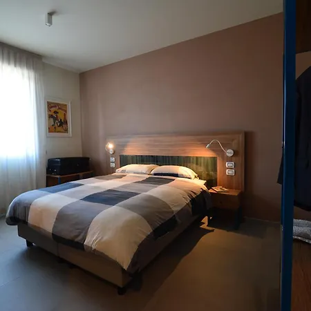 Parsifal Inn *